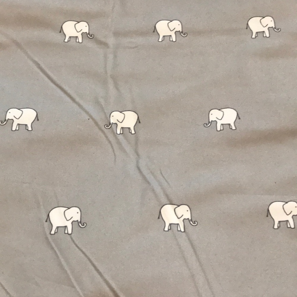 Elephant nursery curtains - Picture 4 of 6